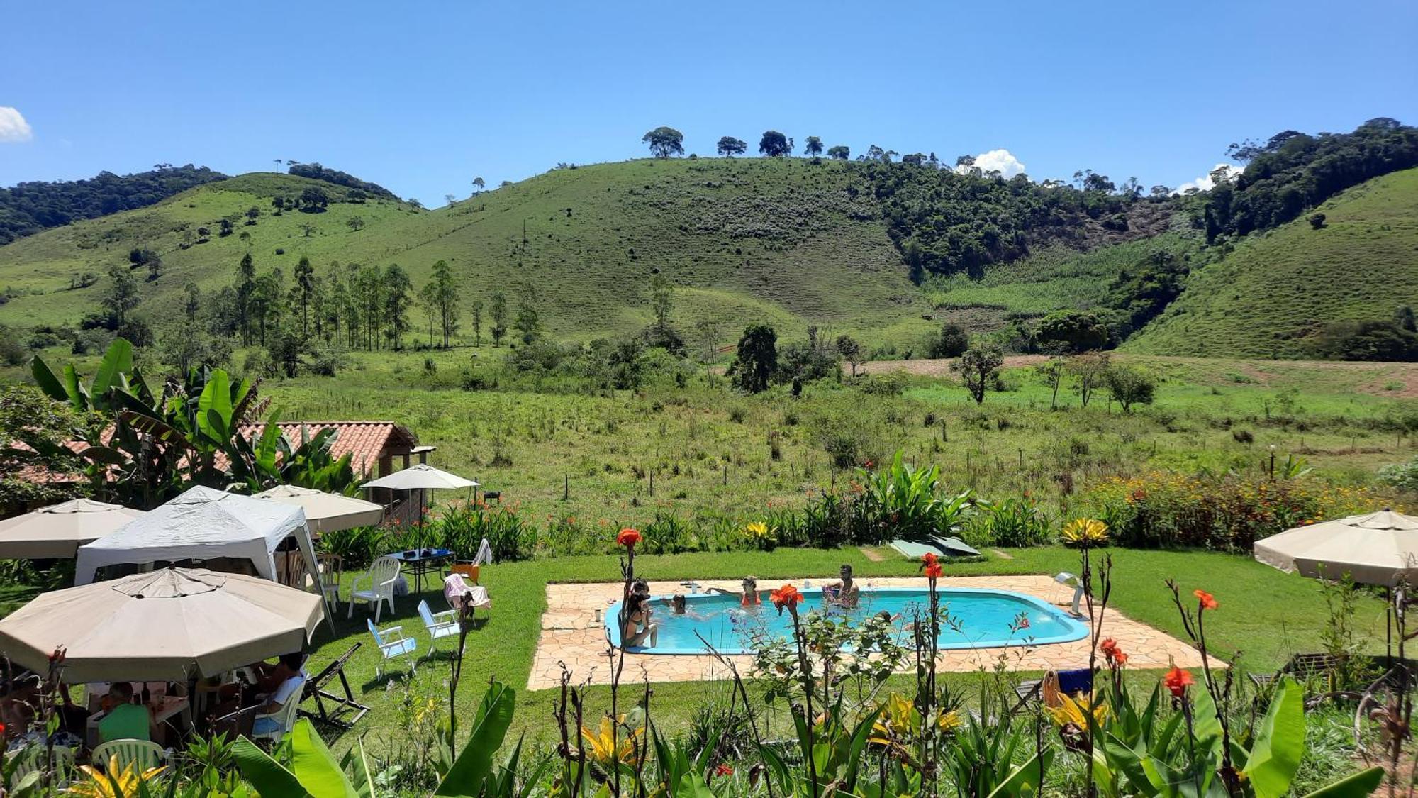 Pousada Chales Dos Montes Santana dos Montes Exteriér fotografie