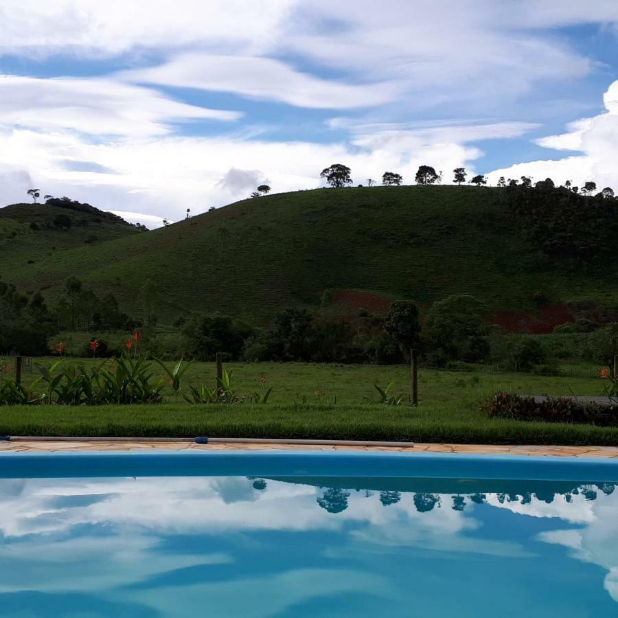 Pousada Chales Dos Montes Santana dos Montes Exteriér fotografie